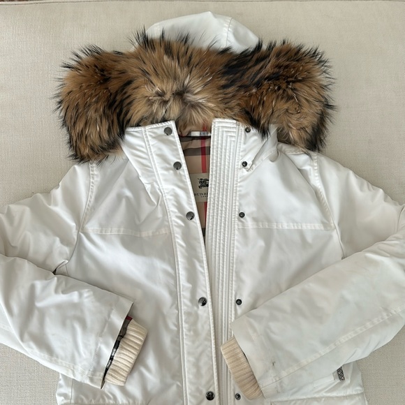 Burberry White Puffer Jacket - Picture 7 of 9